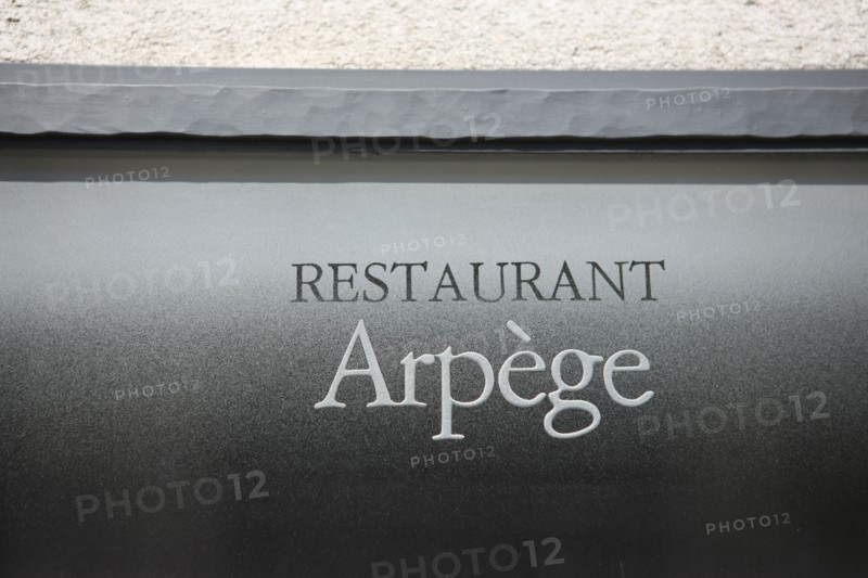 France, ile de france, paris, 7e arrondissement, 84 rue de varenne, restaurant arpege, chef alain passart, quartier des ministeres, faubourg saint germain.
Date : 2011-2012