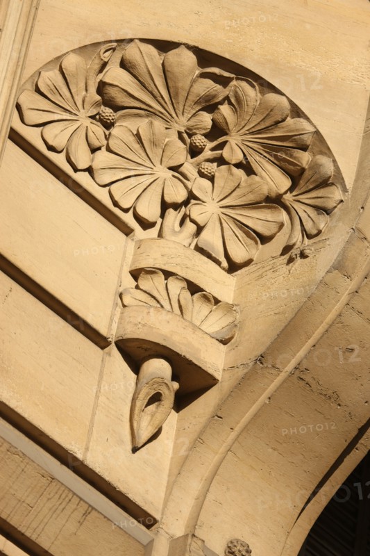 France, ile de france, paris 7e arrondissement, rue recamier, immeuble, detail.
Date : 2011-2012