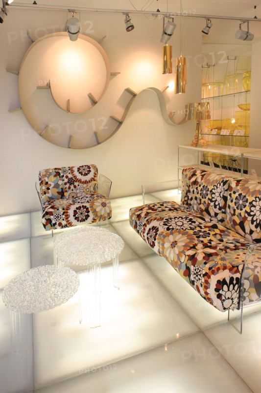 France, ile de france, paris 7e arrondissement, 242 boulevard saint germain, showroom kartell, design, mobilier, decoration

Date : 2011-2012