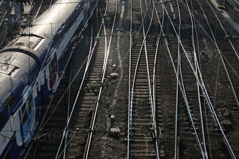 France, ile de france, paris 8e arrondissement, gare saint lazare, train, voies ferrees, sncf, rail,  place de l'europe

Date : 2011-2012
