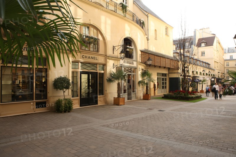 France, ile de france, paris 8e arrondissement, cite berryer, rue royale, boutiques, mode

Date : 2011-2012