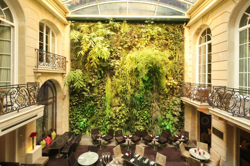 France, ile de france, paris 8e arrondissement, 49 rue pierre charron, pershing hall, restaurant, hotel, club, patio, andree putmann

Date : 2011-2012