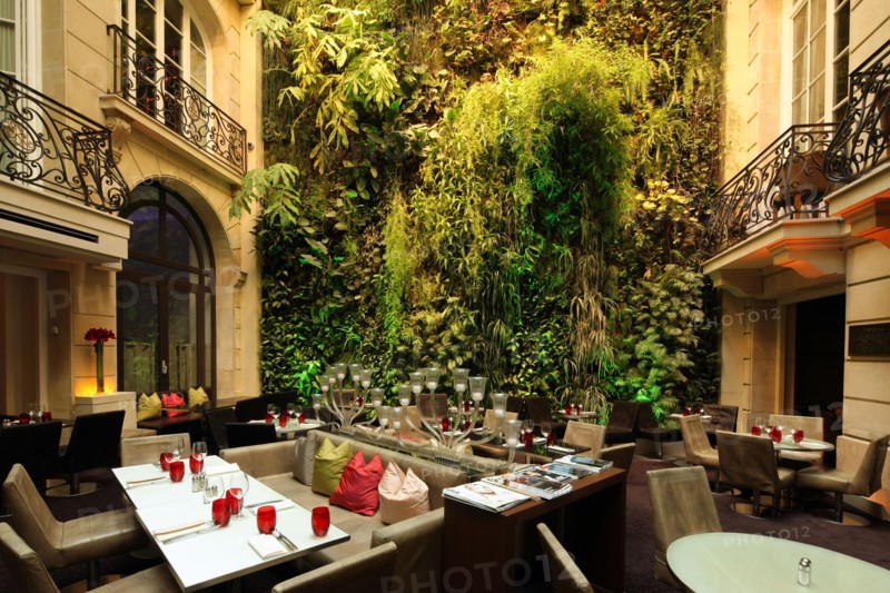France, ile de france, paris 8e arrondissement, 49 rue pierre charron, pershing hall, restaurant, hotel, club, patio, andree putmann

Date : 2011-2012