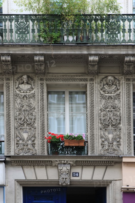 France, ile de france, paris 9e arrondissement, rue notre dame de lorette, immeuble, n54, restauration, decor, sculpture

Date : 2011-2012