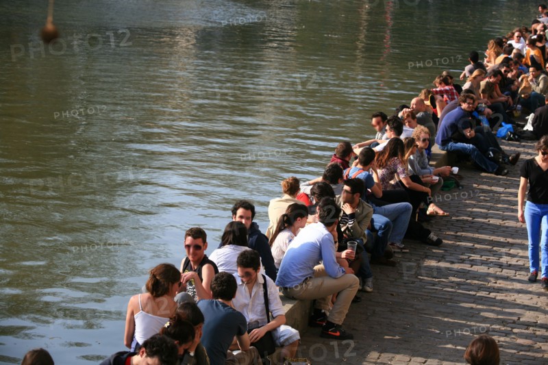 France, ile de france, paris 10e arrondissement, canal saint martin, quai de valmy

Date : 2011-2012