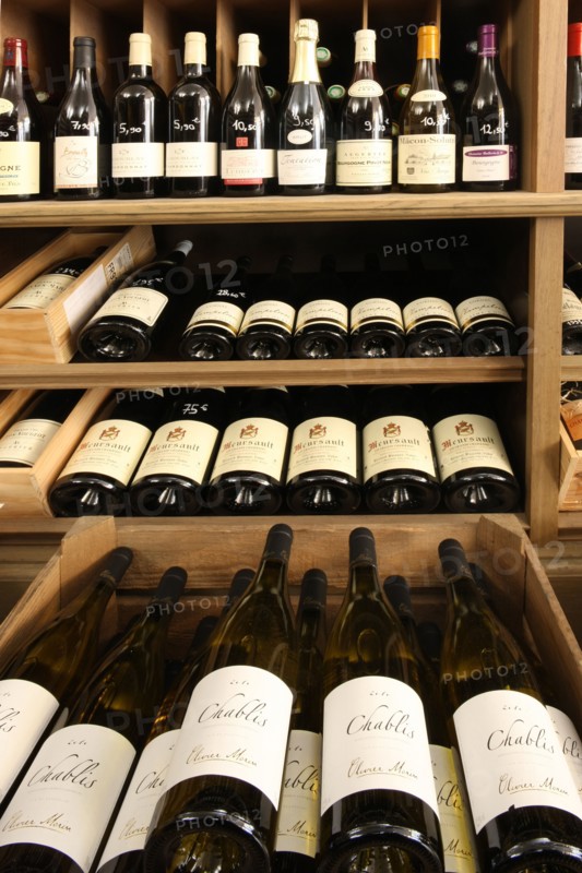 France, ile de france, paris 10e arrondissement, 59 rue du faubourg saint martin, epicerie fine et cave julhes, vins, fromage, gastronomie

Date : 2011-2012