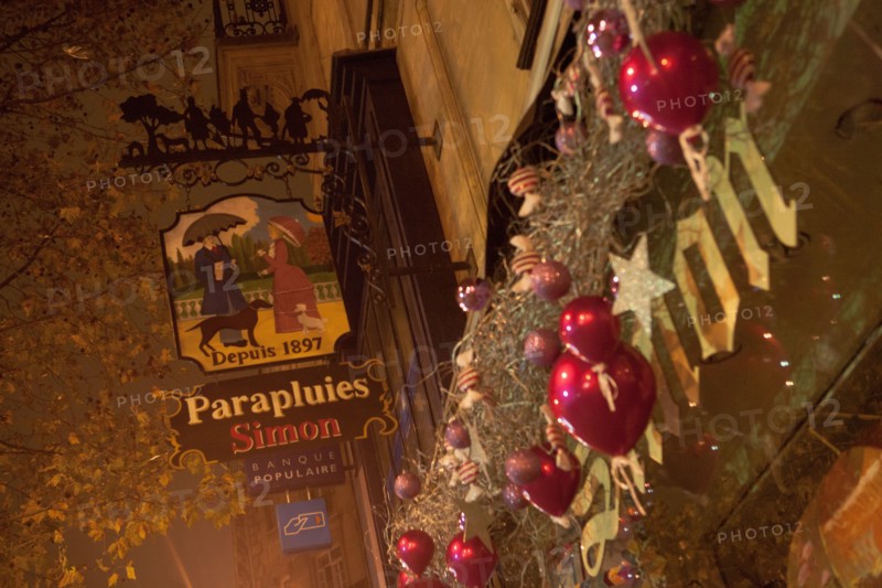 france, ile de france, paris, 5e arrondissement, boulevard saint michel,detail , nuit, matin