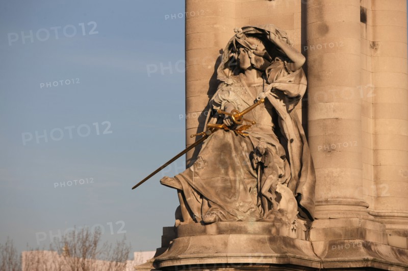 France, ile de france, paris 7e-16e arrondissement, pont alexandre III, seine, sculpture, statue,
