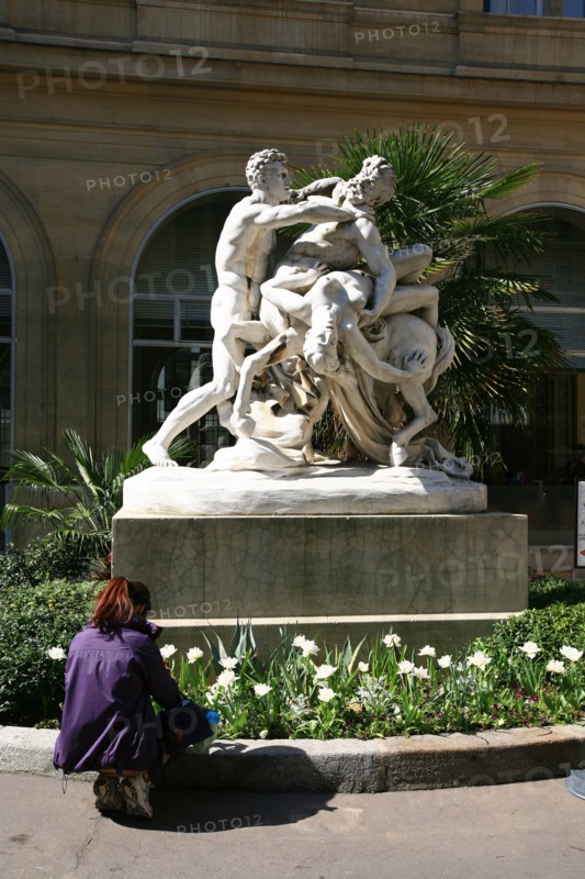 Sculpture "Le combat du centaure", cour de la mairie du 6e arrondissement de Paris