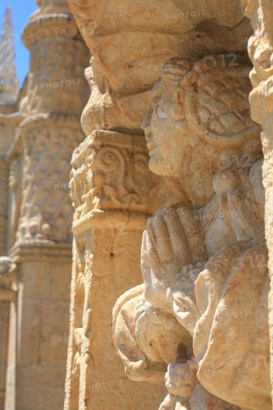 portugal, lisbonne, lisboa, signes de ville, belem, monastere des Hieronimytes, monasteiro dos jeronimos, couvent, cloitre, detail sculpture, statue, ornement
Date : septembre 2011