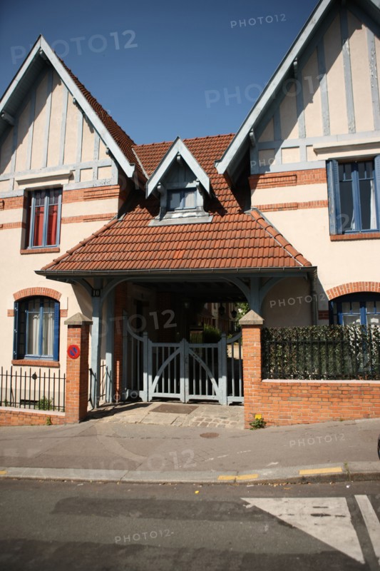 France, ile de france, paris 13e arrondissement, rue daviel, pavillons de la petite alsace,


Date : 2011-2012