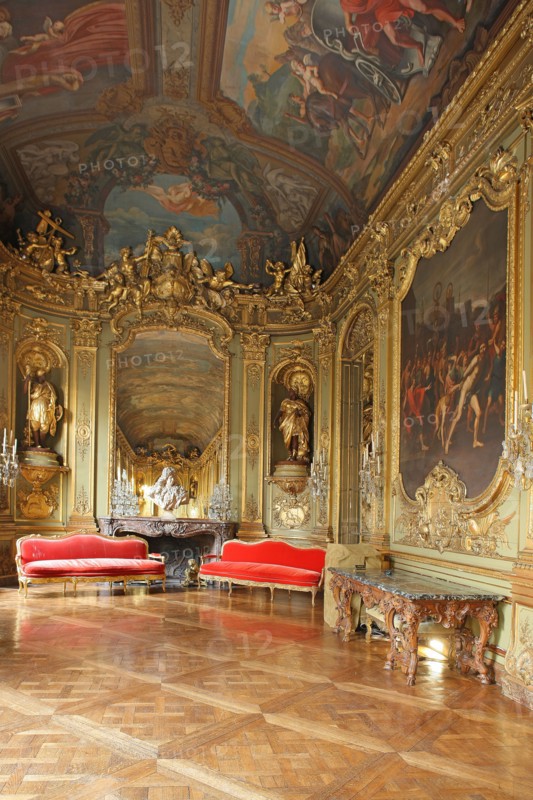 France, ile de france, paris 1er arrondissement, 39 rue croix des petits champs, banque de france hotel de toulouse dit aussi hotel de la vrilliere, galerie doree, galerie d'apparat, gouverneur, institution, pointe de la galerie dite de la marine, buste de