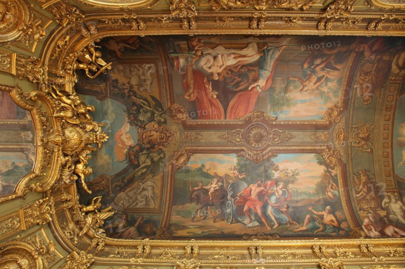 France, ile de france, paris 1er arrondissement, 39 rue croix des petits champs, banque de france hotel de toulouse dit aussi hotel de la vrilliere, galerie doree, galerie d'apparat, gouverneur, institution, detail de la voute du plafond peint, partie au d