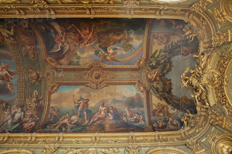 France, ile de france, paris 1er arrondissement, 39 rue croix des petits champs, banque de france hotel de toulouse dit aussi hotel de la vrilliere, galerie doree, galerie d'apparat, gouverneur, institution, detail de la voute du plafond peint cote entree,