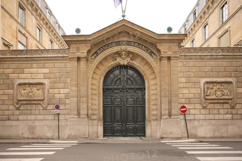 France, ile de france, paris 1er arrondissement, rue la vrilliere, banque de france, hotel de toulouse dit aussi de la vrilliere, portail sur rue, detail bas relief, sculpture,