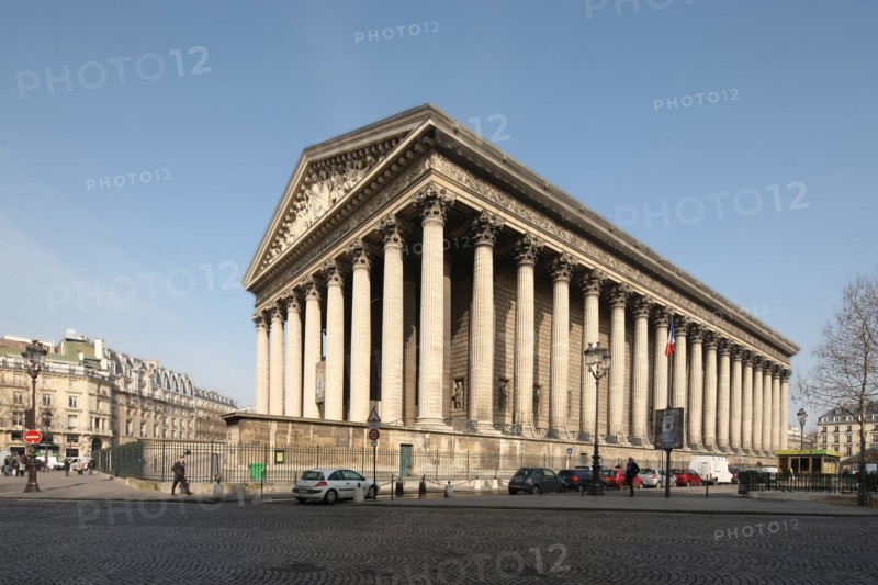 France, ile de france, paris 8e arrondissement, place de la madeleine, eglise de la madeleine, colonnes,