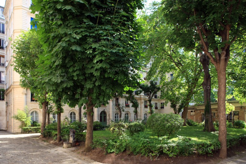 France, ile de france, paris 9e arrondissement, 41-47 rue des martyrs, maison rogno, immeubles sur cour,