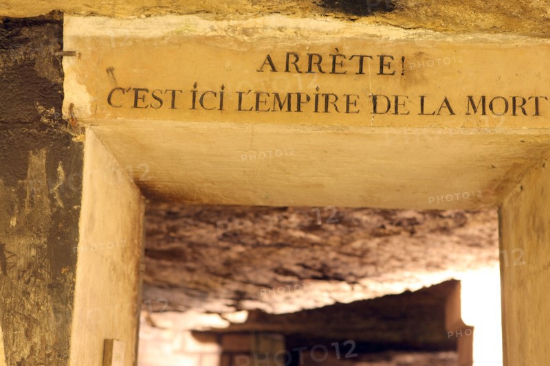 France, ile de france, paris 14e arrondissement, place denfert rochereau, catacombes, ossements, cranes, galerie, souterrain,