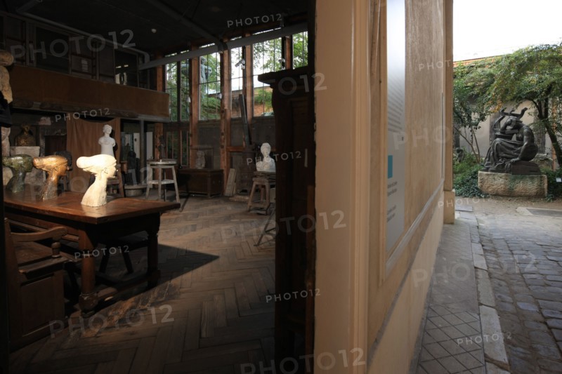 france, region ile de france, paris 15e arrondissement, rue antoine bourdelle, musee bourdelle, sculpture, atelier, artiste, exposition, atelier et porte ouverte sur la cour,