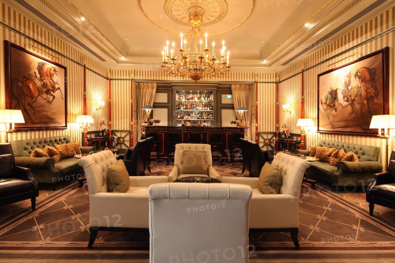 France, ile de france, paris 16e arrondissement, avenue d'iena, hotel shangri la, bar,