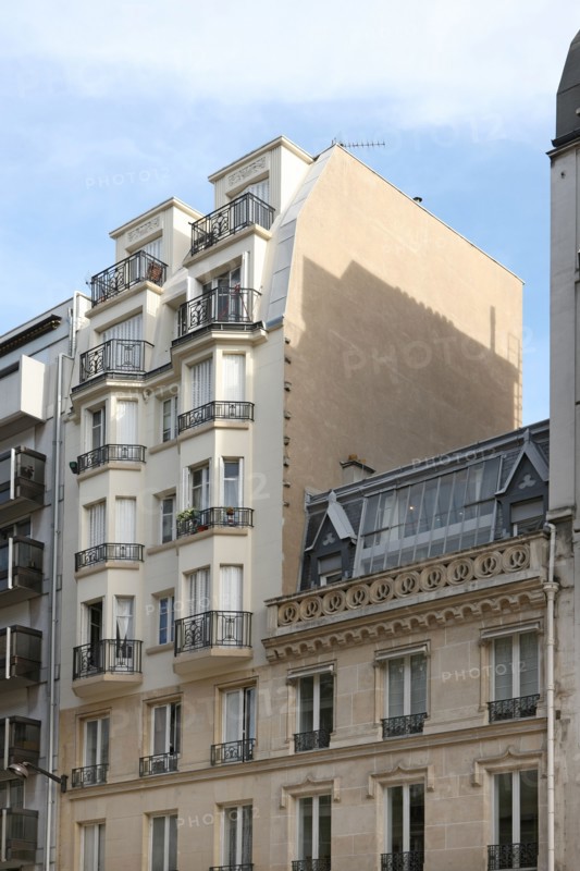 France, ile de france, paris 17e arrondissement, 63 rue jouffroy d'abbans, elevation du batiment, sequence stylistique, facades,