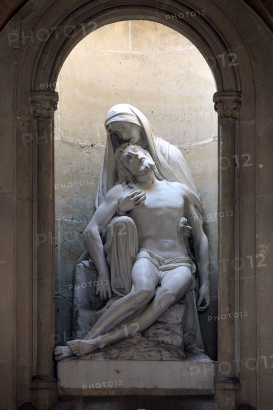 France, ile de france, paris 17e arrondissement, place du general koenig, eglise notre dame de compassion, chapelle de ferdinand d'orleans, sculpture du choeur,