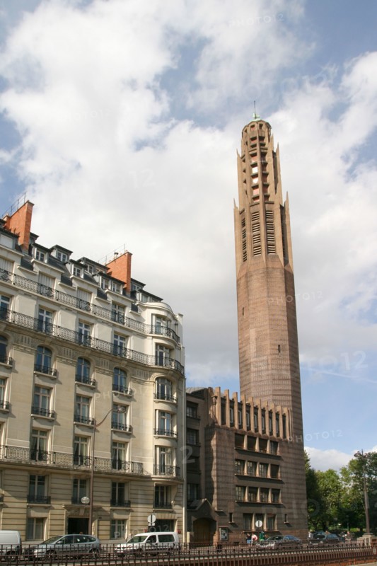 Eglise Sainte Odile
2 avenue Stephane Mallarme, Paris, 17e arrondissement
France, Ile de France
Architecte : Jacques Barge
Construction a partir de 1936