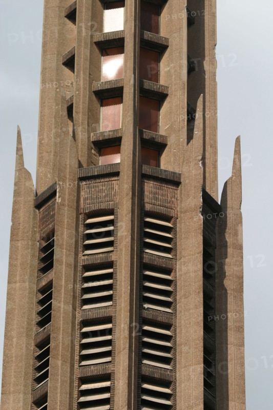 Eglise Sainte Odile
2 avenue Stephane Mallarme, Paris, 17e arrondissement
France, Ile de France
Architecte : Jacques Barge
Construction a partir de 1936