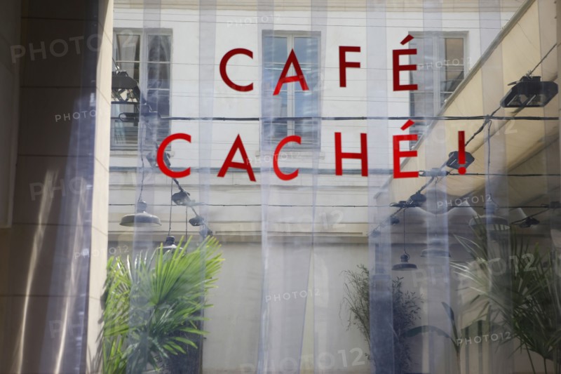 France, ile de france, paris, 18e arrondissement, 104 rue d'aubervilliers, le centquatre, centre artistique de la ville de paris, anciennes pompes funebres, cafe cache,