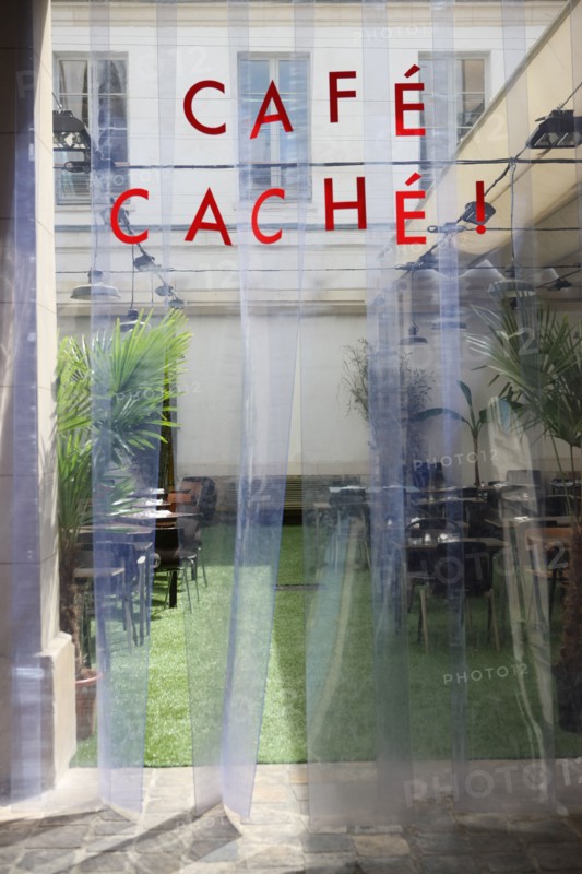France, ile de france, paris, 18e arrondissement, 104 rue d'aubervilliers, le centquatre, centre artistique de la ville de paris, anciennes pompes funebres, cafe cache,