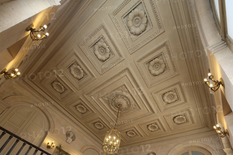 France, ile de france, paris 9e, 9 rue drouot, mairie du 9e arrondissement, hotel d'augny, grand escalier, detail plafond a caissons,


Date : Ete 2012
