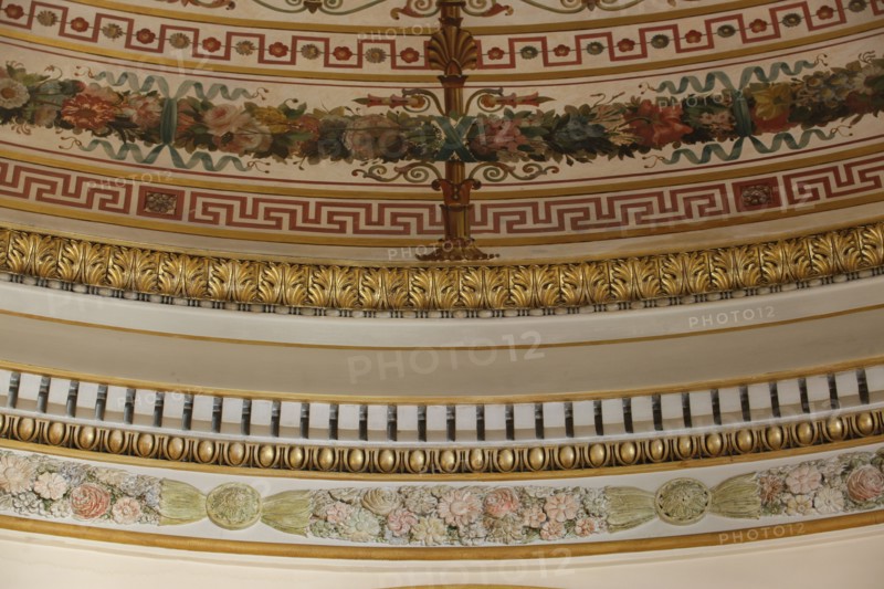 France, ile de france, paris 9e, 9 rue drouot, mairie du 9e arrondissement, hotel d'augny, salon aguado, detail de la rotonde au plafond, decor, oiseaux, palmettes,


Date : Ete 2012