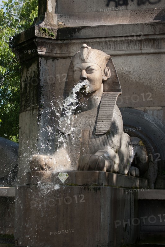 France, Region Ile de France, Paris 1er arrondissement, place du Chatelet, fontaine, sculpture, Egypte,