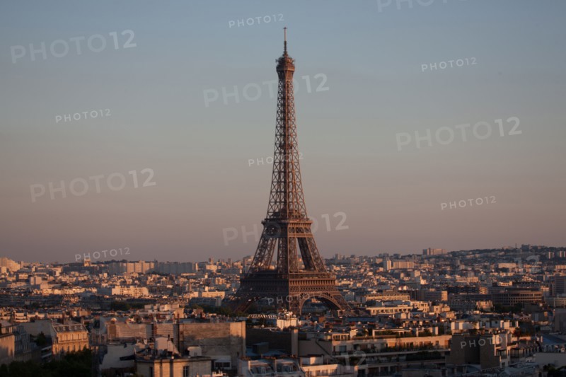 France, Region Ile de France, Paris 8e arrondissement, place Charles de Gaulle, place de l'Etoile, au sommet de l'Arc de Triomphe, panorama,