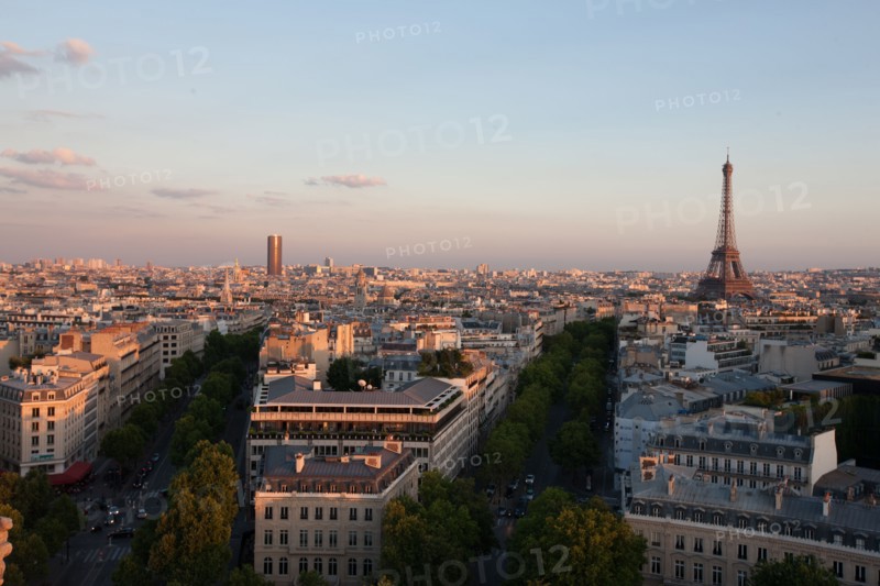 France, Region Ile de France, Paris 8e arrondissement, place Charles de Gaulle, place de l'Etoile, au sommet de l'Arc de Triomphe, panorama,