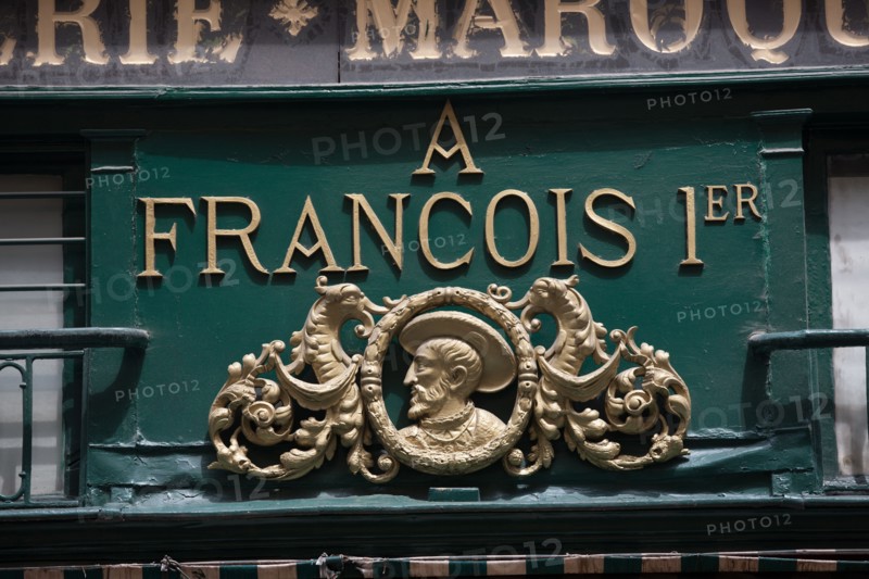 France, Region Ile de France, Paris, 1er arrondissement, rue saint honore, detail facade,