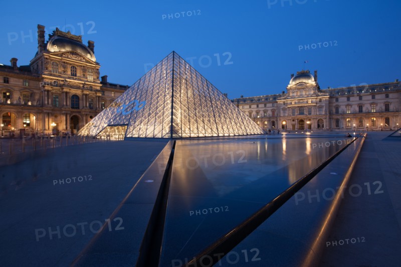 France, Region Ile de France, Paris 1er arrondissement, Musee du Louvre, place de la Pyramide, Ieoh Ming Pei,