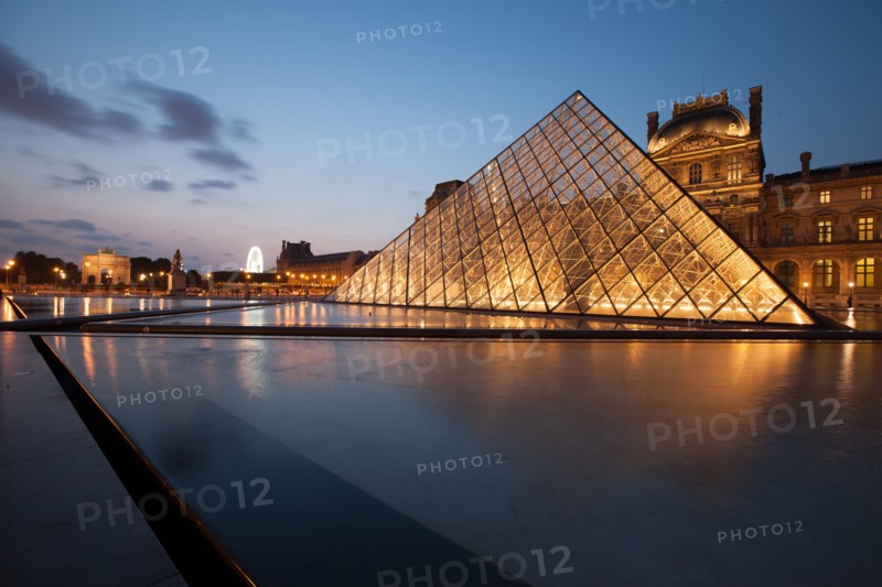 France, Region Ile de France, Paris 1er arrondissement, Musee du Louvre, place de la Pyramide, Ieoh Ming Pei,