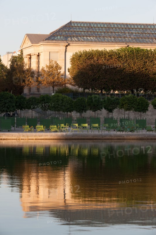 France, Region Ile de France, Paris 1er arrondissement, jardin des Tuileries, bassin, musee de l'orangerie,