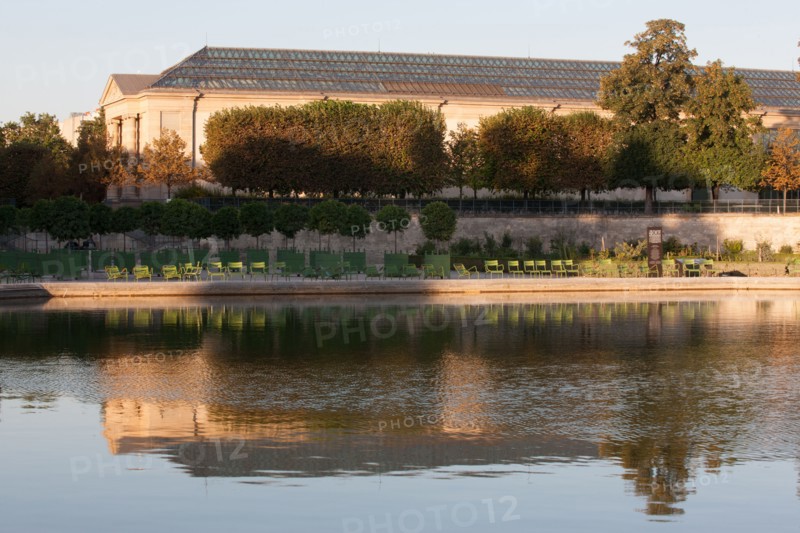France, Region Ile de France, Paris 1er arrondissement, jardin des Tuileries, bassin, place de la Concorde,