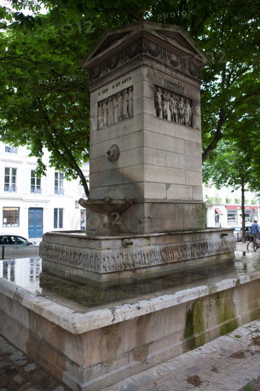 France, Region Ile de France, Paris 6e arrondissement, rue du Seminaire, fontaine,