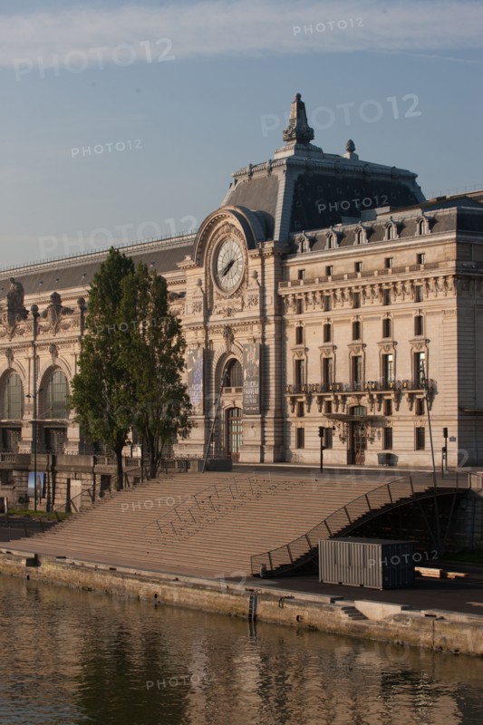France, Region Ile de France, Paris 7e arrondissement, quai Anatole France, musee d'Orsay, depuis la passerelle de Solferino