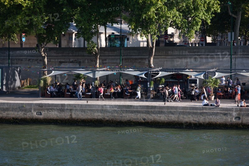 France, Region Ile de France, Paris 7e arrondissement, Pont Alexandre III, la Seine et les berges, Invalides,