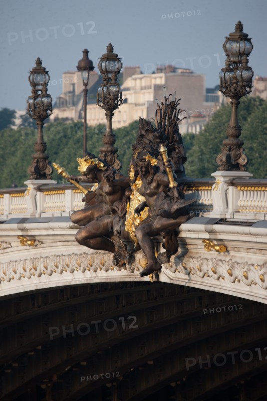 France, Region Ile de France, Paris, 7e arrondissement, Pont Alexandre III