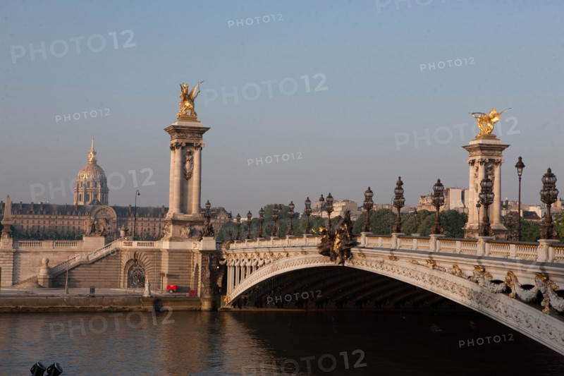 France, Region Ile de France, Paris, 7e arrondissement, Pont Alexandre III