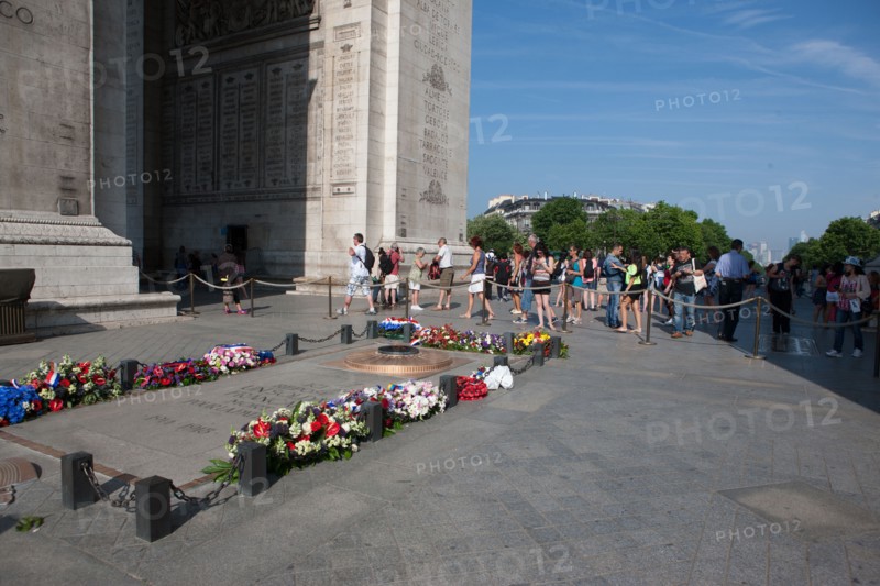 France, Region Ile de France, Paris 8e arrondissement, place Charles de Gaulle, place de l'Etoile, Arc de Triomphe, tombe du soldat inconnu,
