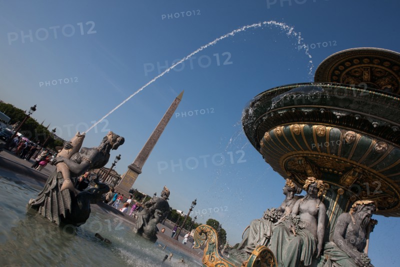 France, Region Ile de France, Paris 8e arrondissement, place de la Concorde, fontaine,
