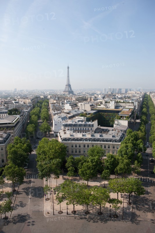 France, Region Ile de France, Paris 8e arrondissement, place Charles de Gaulle, place de l'Etoile, au sommet de l'Arc de Triomphe, panorama