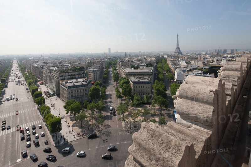 France, Region Ile de France, Paris 8e arrondissement, place Charles de Gaulle, place de l'Etoile, au sommet de l'Arc de Triomphe, panorama