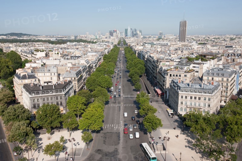 France, Region Ile de France, Paris 8e arrondissement, place Charles de Gaulle, place de l'Etoile, au sommet de l'Arc de Triomphe, panorama,